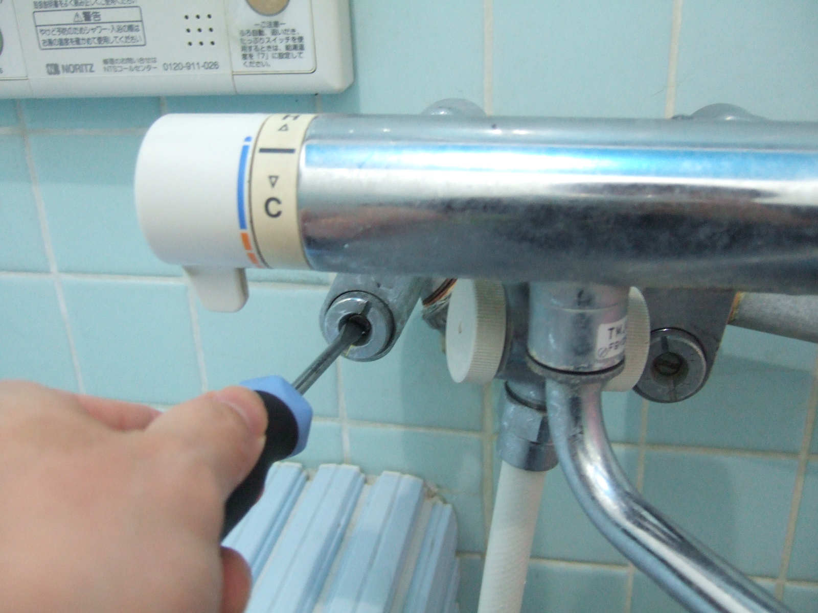 止水栓 元栓の閉め方 蛇口の水が出ないようにする方法 蛇口修理ガイド